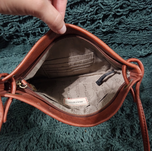 Margot Leather Crossbody Bag - Picture 5 of 10